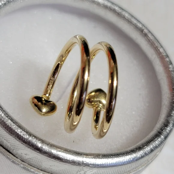 Real 18k Gold Spiral Ring Size 6 - Picture 4 of 6